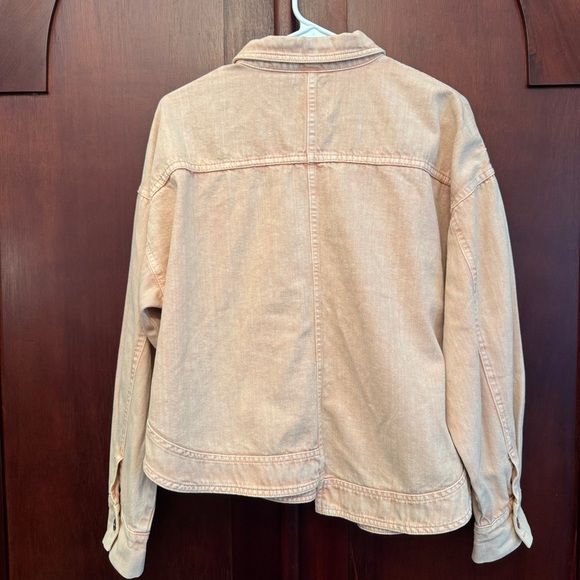 Le Lis Salmon Pink Jean Jacket Cropped Casual Style Size Large - Picture 4 of 9